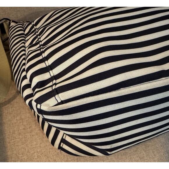 Lily Bloom Purse Shoulder/Messenger Bag - Picture 10 of 13